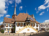 Das historische Rathaus in Deidesheim an der Weinstraße, Rheinland-Pfalz, Deutschland