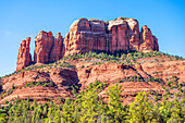 Blick auf den Cathedral Rock vom Cathedral Rock Trail, Coconino National Forest, Sedona, Arizona, USA, Vereinigte Staaten