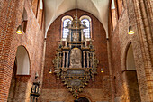  Interior of Ratzeburg Cathedral, Ratzeburg, Schleswig-Holstein, Germany  