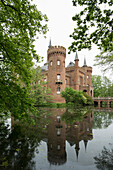  Moyland Castle, moated castle, museum for modern art, Bedburg-Hau, Lower Rhine, North Rhine-Westphalia, Germany 