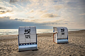  Beach baskets in the Baltic Sea resort of Dahme, Baltic Sea, Sea, Ostholstein, Schleswig-Holstein, Germany 