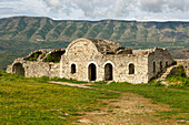 Ruine im Zitadellenbereich der Burg von Berat, UNESCO-Weltkulturerbe, Berat, Albanien, Europa