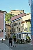 Blick zur Burg Borgo Castello, Gorizia, Friaul, Nord-Italien, Italien