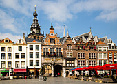  Historische Gebäude St. Stephans Kirchturm, Grote Markt, Nijmegen, Gelderland, Niederlande 