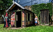 Brüder Grimm Haus, Garten, Motiv Hänsel und Gretel, Steinau a. d. Straße, Hessen, Deutschland