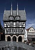 Rathaus von Alsfeld am Marktplatz, Hessen, Deutschland