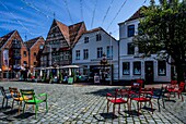 St.-Petri-Platz in Buxtehude, Gastronomie und Museum, Buxtehude, Niedersachsen, Deutschland