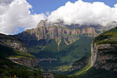 Das Monte-Perdido-Massiv bei Torla-Ordesa, Spanien, Europa