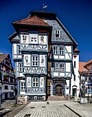  Old town hall, Holleum, statue of Frau Holle, market square of Hessisch Lichtenau, Hesse, Germany 