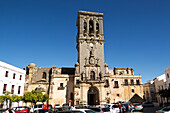  Turm der Kirche Santa Maria de la Asuncion, Plaza del Cabildo, Arcos de la Frontera, Provinz Cádiz, Spanien 