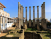  Säulen der römischen Tempelreste, Templo Romano, Cordoba, Spanien 