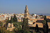  Blick auf die historische Innenstadt und den Glockenturm, Toree del Laminar, Große Moschee, Córdoba, Spanien 