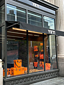  Yeti-Einzelhandelsgeschäft, Fifth Avenue, New York City, New York, USA 