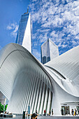  Oculus Transportation Hub und One World Trade Center, Finanzviertel, New York City, New York, USA 