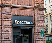  Spectrum-Store, Gebäudeaußenseite, New York City, New York, USA 