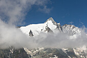 Blick auf Gipfel des Grossglockner, Nationalpark Hohe Tauern, Kärnten, Österreich