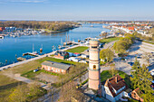  View of the old lighthouse, Travemuende, Hanseatic City of Luebeck, Schleswig-Holstein, Germany 