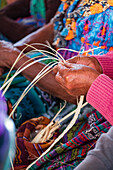 Workshop traditionelles Korbflechten, San Bartolome Jocotenango, Guatemala, Mittelamerika