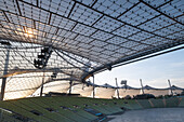 Blick auf das Olympiastadion, München, Oberbayern, Bayern, Deutschland, Europa