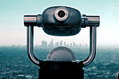 Blick von der Hi Spy Viewing machine am Griffith Observatory, Sternwarte, mit Blickrichtung Downton Los Angeles, Kalifornien, USA