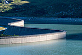 Blick auf Staumauer des Tauernmoossee, Wasserkraftwerk,  Stubachtal, Hohe Tauern, Salzburg, Österreich