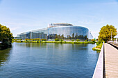 Parlament Européen (Europaparlament) im Quartier Européen (Europaviertel) am Bassin de l'Ill in Strasbourg im Département Bas-Rhin in der Region Grand Est im Elsass (Alsace) in Frankreich