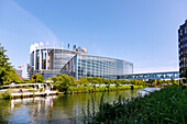 Parlament Européen (Europaparlament) im Quartier Européen (Europaviertel) am Bassin de l'Ill in Strasbourg im Département Bas-Rhin in der Region Grand Est im Elsass (Alsace) in Frankreich