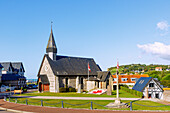 Kirche Église Saint-Thomas-de-Cantorbery in Pourville-sur-Mer an der Alabasterküste (Côte d'Albâtre, Cote d'Albatre) im Département Seine-Maritime in der Region Normandie in Frankreich