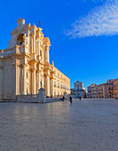 Piazza Duomo, Ortygia, Syracuse, Sicily, Italy