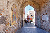 Corso Umberto, Taormina, Sicily, Italy