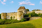 Burg Château Ducal (Chateau Ducal) in Caen im Département Calvados in der Region Normandie in Frankreich