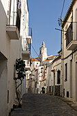 Gasse in Cadaques, Cap de Creus, Costa Brava, Katalonien, Spanien, Europa