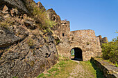  In front of the gatehouse of the castle ruins Winneburg, Cochem, Mosel, Rhineland-Palatinate, Germany 