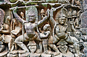  Aufwändige Steinmetzarbeiten auf der Terrasse der Elefanten im Tempelkomplex Angkor Thom. Archäologischer Park Angkor, Provinz Siem Reap, Kambodscha. 