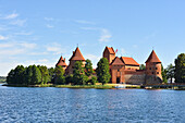  Burg Trakai auf einer Insel im See Galve, Litauen, Europa 