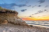  Morning mood on the steep coast of Rosenfelder Strand, Baltic Sea, Ostholstein, Schleswig-Holstein, Germany 