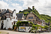  Picturesque village with half-timbered houses, Beilstein, Mosel, Rhineland-Palatinate, Germany 