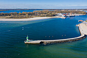  Lighthouse on the pier, Travemuende, Schleswig-Holstein, Germany 