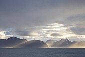 Lichtstimmung am Sorkapp Land, Spitzbergen, Norwegen