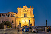  Church and Convent of Saint Agostino Chiesa e Convento di Sant&#39;Agostino at dusk, Matera, Basilicata, Italy, Europe 