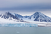 Lilliehoeoek-Gletscher, Krossfjord, Spitzbergen, Norwegen