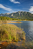 Herbsttag am Barmsee, Krün, Deutschland