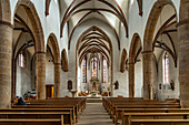 Innenraum der Pfarrkirche Heiligkreuz in Landau in der Pfalz, Rheinland-Pfalz, Deutschland 