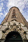 Rundetaarn, historischer Turm aus dem 17. Jh. mit Observatorium, Planetarium, Kopenhagen, Dänemark