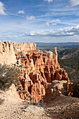 Scenic view from the Paria View, a viewpoint in Bryce Canyon, Utah, USA.