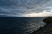 Schweden, Norrbottens län, Abisko, Torneträsk See, Seeblick auf Horizont