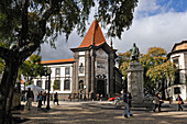  Denkmal für Prinz Heinrich den Seefahrer auf der Arriaga Avenue, Funchal, Insel Madeira, Atlantischer Ozean, Portugal 