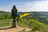  Wooden giant on the Sonnenstein in the Eichsfeld near Holungen, Sonnenstein, Thuringia, Germany   