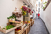  Shops in the streets of Capri, Capri, Gulf of Naples, Italy 