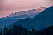  Alpenglow at Ifen, mountain landscape, mountains, Alps, table mountain, Austria, Kleinwalsertal\n 